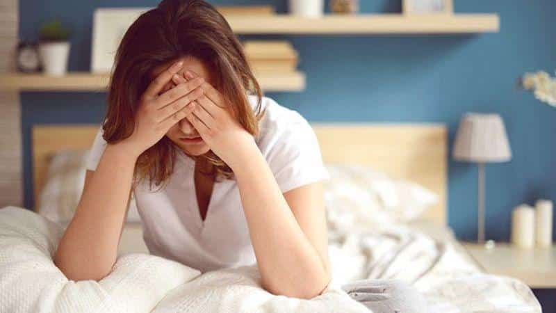 Phụ nữ thời kỳ mãn kinh với nhiều triệu chứng thần kinh như trầm cảm, rối loạn lo âu